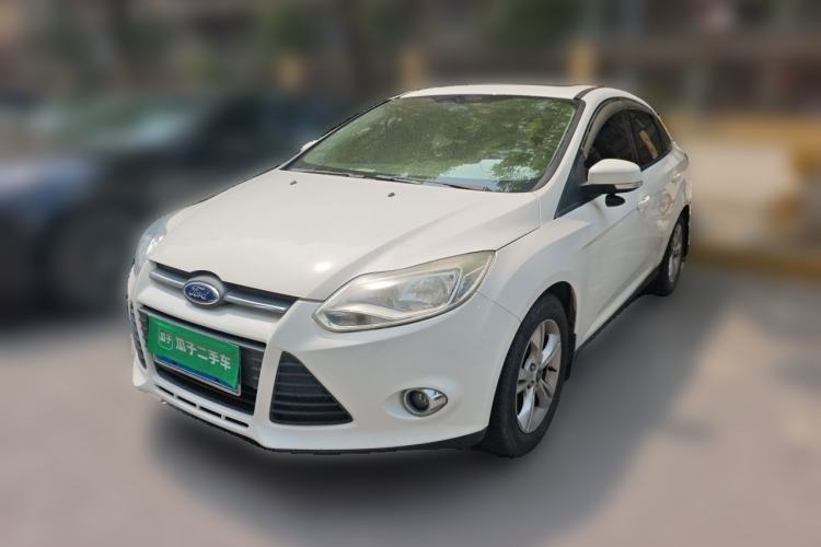 Used Ford Focus 2012 Sedan 1.6L Automatic Fashion Edition Guazi used car, China used car export, Used car for sale, Used Ford cars, Cheapest cars for sale