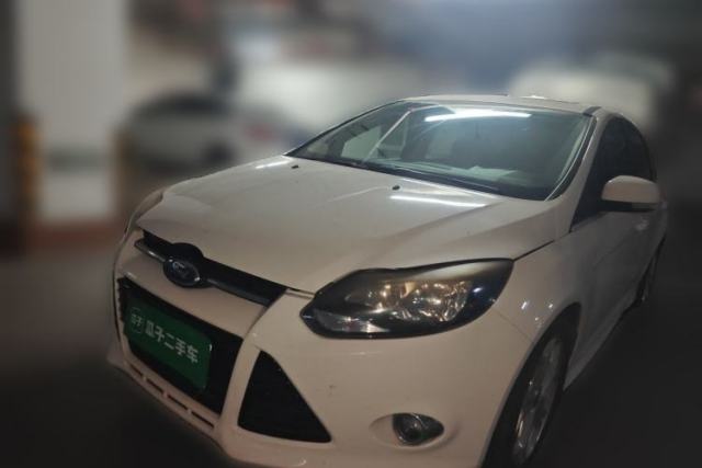 Used Ford Focus 2012 Hatchback 2.0L Automatic Luxury Sport Model