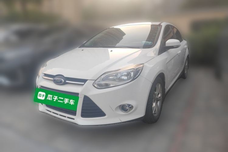 Used Ford Focus 2012 Sedan 1.6L Manual Fashion Edition Guazi used car, China used car export, Used car for sale, Used Ford cars, Cheapest cars for sale