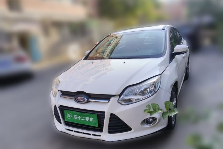 Used Ford Focus 2012 Sedan 1.6L Automatic Fashion Edition Guazi used car, China used car export, Used car for sale, Used cars, Cheapest cars for sale