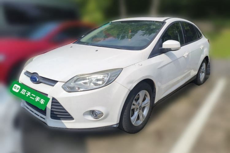 Used Ford Focus 2012 Sedan 1.6L Automatic Fashion Edition Guazi used car, China used car export, Used car for sale, Used Ford cars, Cheapest cars for sale