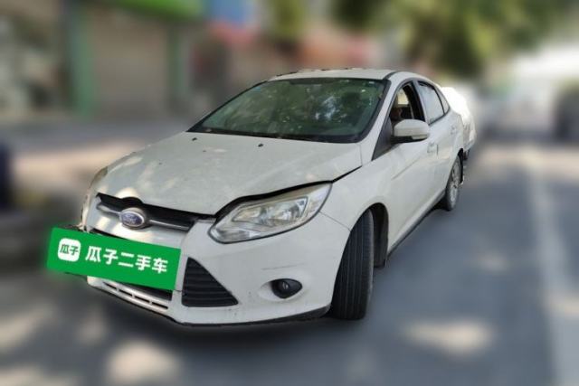 Ojetý Ford Focus 2012 Sedan 1.6L Manual Comfort Model