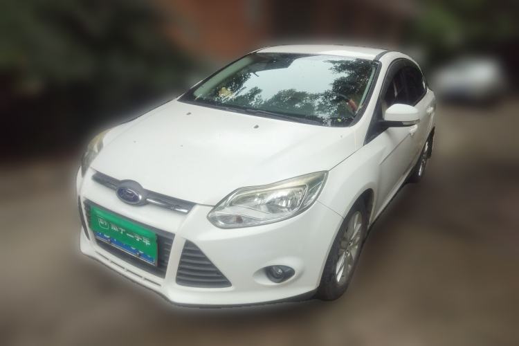 Gebrauchter Ford Focus 2012 Sedan 1.6L Manual Comfort Model Guazi used car, China used car export, Used car for sale, Used cars, Cheapest cars for sale