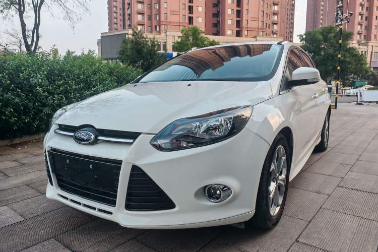 Used Ford Focus 2012 Hatchback 2.0L Automatic Luxury Sport Model Guazi used car, China used car export, Used car for sale, Used  cars, Cheapest cars for sale