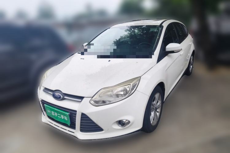 Used Ford Focus 2012 Hatchback 1.6L Automatic Fashion Edition Guazi used car, China used car export, Used car for sale, Used cars, Cheapest cars for sale