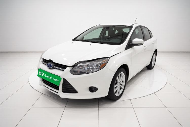 Used Ford Focus 2012 Sedan 1.6L Manual Comfort Model Guazi used car, China used car export, Used car for sale, Used cars, Cheapest cars for sale