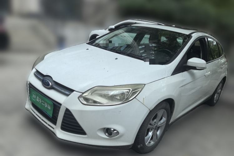 Used Ford Focus 2012 Hatchback 1.6L Automatic Fashion Edition Guazi used car, China used car export, Used car for sale, Used cars, Cheapest cars for sale