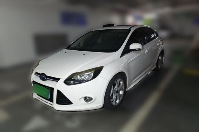 Ford Focus 2012 Hatchback 2.0L Automatic Luxury Sport Model с пробегом