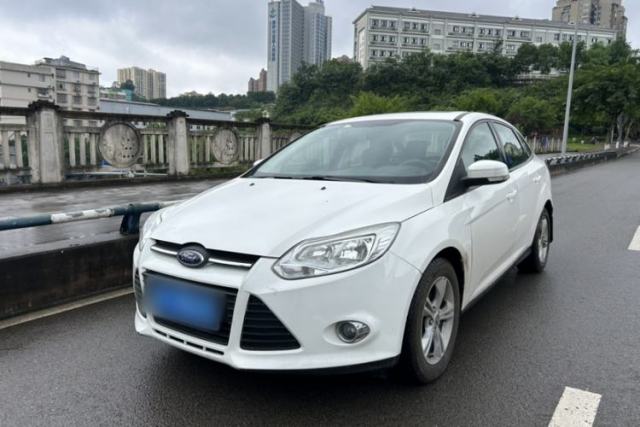 Used Ford Focus 2012 Sedan 1.6L Automatic Fashion Edition
