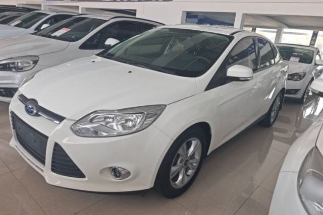 Ford Focus 2012 Sedan 1.6L Automatic Fashion Edition с пробегом