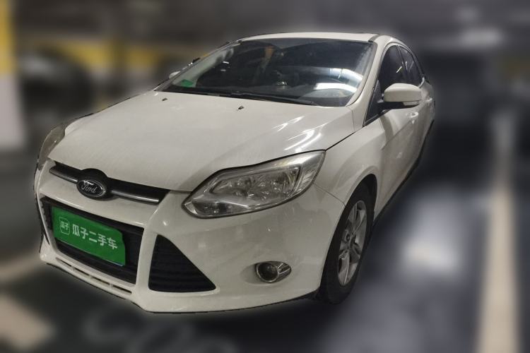 Used Ford Focus 2012 Sedan 1.6L Automatic Fashion Edition Guazi used car, China used car export, Used car for sale, Used cars, Cheapest cars for sale