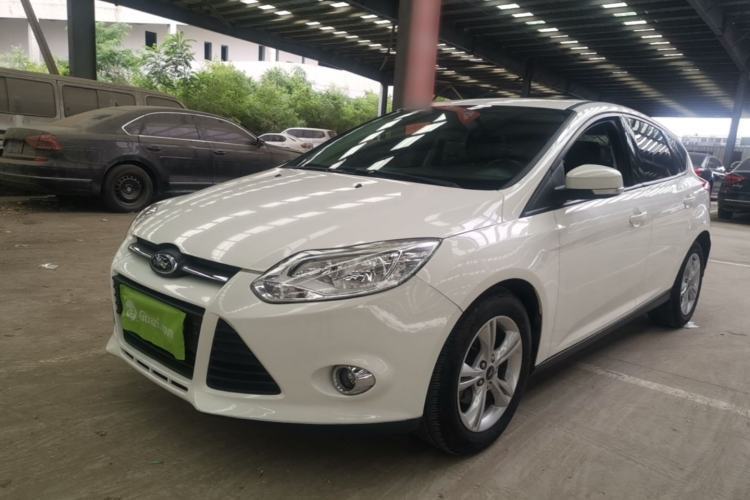 Used Ford Focus 2012 Hatchback 1.6L Automatic Fashion Edition Guazi used car, China used car export, Used car for sale, Used cars, Cheapest cars for sale
