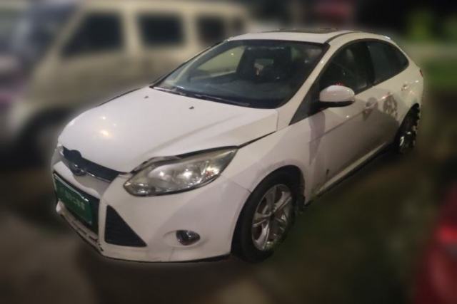 Ford Focus 2012 Sedan 1.6L Automatic Comfort Model с пробегом