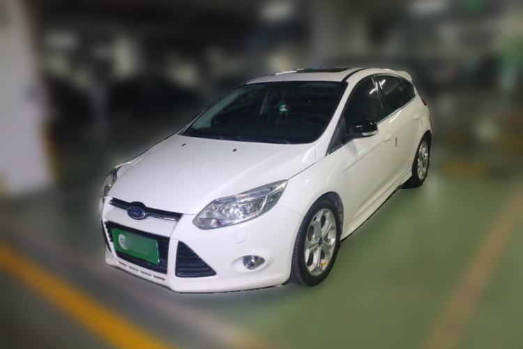 Used Ford Focus 2012 Hatchback 2.0L Automatic Luxury Sport Model Guazi used car, China used car export, Used car for sale, Used  cars, Cheapest cars for sale