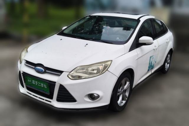 Ojetý Ford Focus 2012 Sedan 1.6L Automatic Fashion Edition