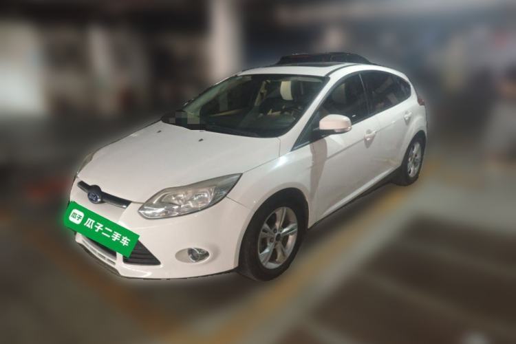 Used Ford Focus 2012 Hatchback 1.6L Automatic Fashion Edition Guazi used car, China used car export, Used car for sale, Used cars, Cheapest cars for sale