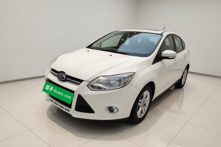 Ford Focus 2012 Hatchback 1.6L Automatic Fashion Edition usado Guazi used car, China used car export, Used car for sale, Used cars, Cheapest cars for sale