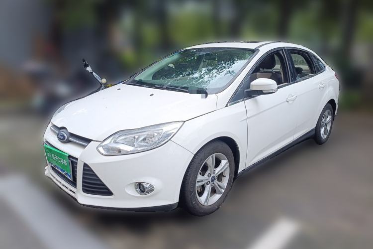 Used Ford Focus 2012 Sedan 1.6L Automatic Fashion Edition Guazi used car, China used car export, Used car for sale, Used  cars, Cheapest cars for sale