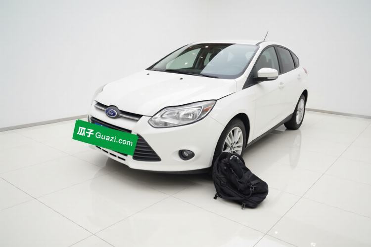 Ford Focus 2012 Hatchback 1.6L Automatic Comfort Model с пробегом Guazi used car, China used car export, Used car for sale, Used cars, Cheapest cars for sale