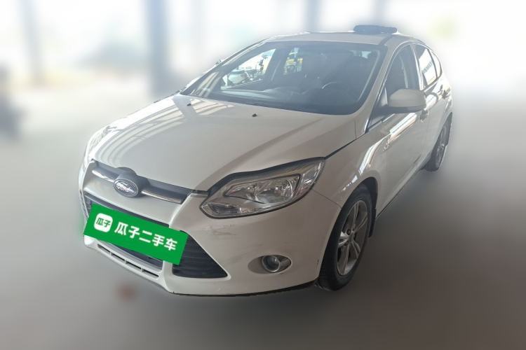 Used Ford Focus 2012 Hatchback 1.6L Automatic Fashion Edition Guazi used car, China used car export, Used car for sale, Used cars, Cheapest cars for sale