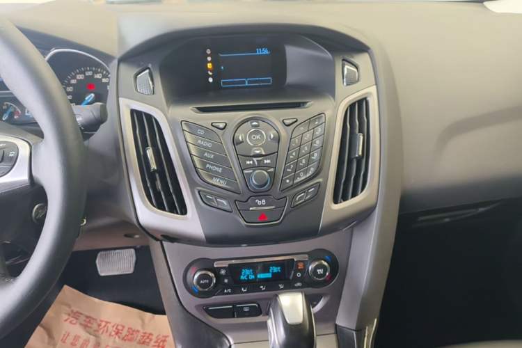 Used Ford Focus 2012 Sedan 1.6L Automatic Fashion Edition Audio And AC Panel