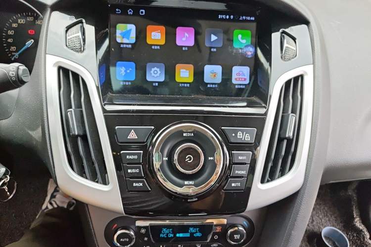 Used Ford Focus 2012 Hatchback 1.6L Automatic Fashion Edition Audio And AC Panel