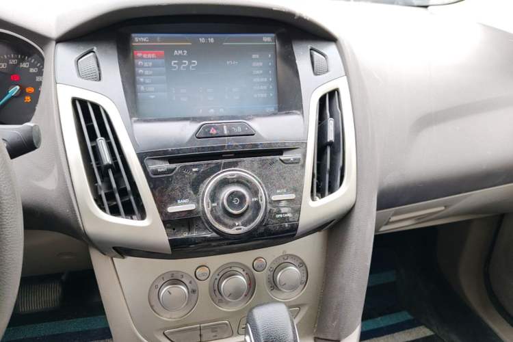 Used Ford Focus 2012 Sedan 1.6L Automatic Comfort Model Audio And AC Panel
