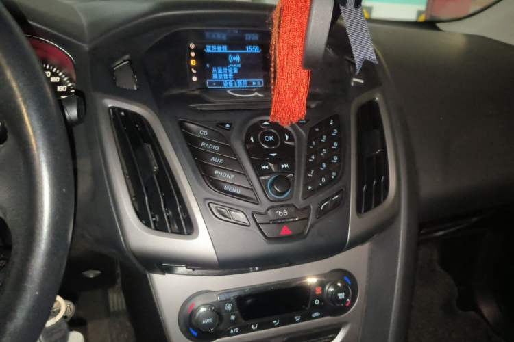 Used Ford Focus 2012 Sedan 1.6L Manual Fashion Edition Audio And AC Panel