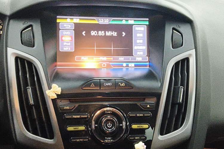 Used Ford Focus 2012 Hatchback 1.6L Automatic Comfort Model Audio And AC Panel