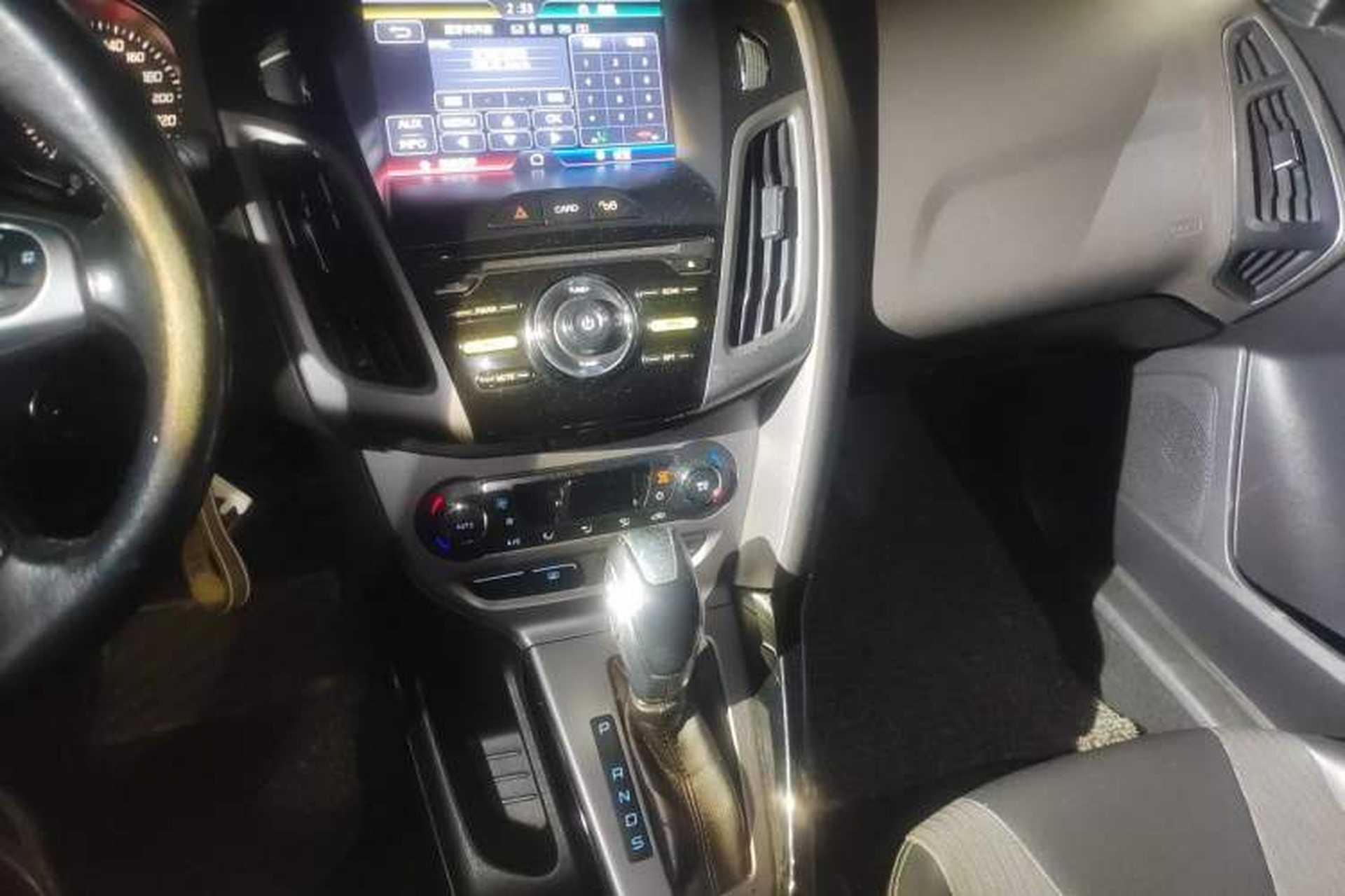 Used Ford Focus 2012 Sedan 1.6L Automatic Fashion Edition Audio And AC Panel