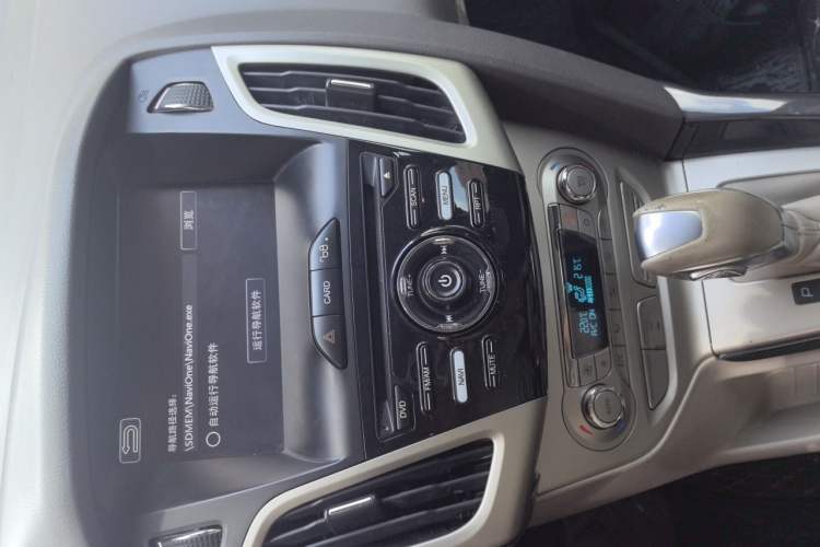 Used Ford Focus 2012 Sedan 1.6L Automatic Fashion Edition Audio And AC Panel