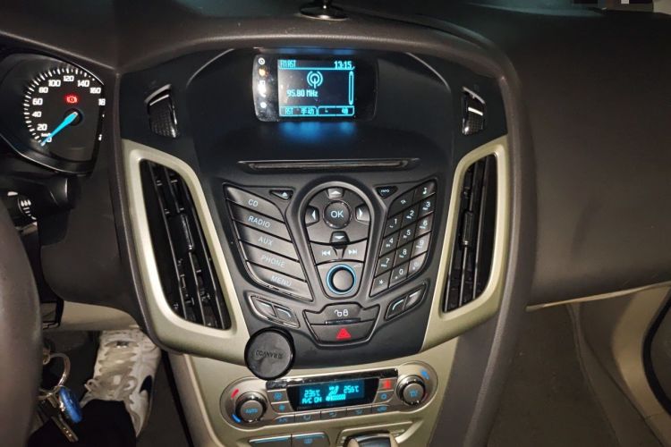 Used Ford Focus 2012 Sedan 1.6L Automatic Fashion Edition Audio And AC Panel