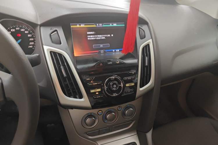Used Ford Focus 2012 Sedan 1.6L Manual Comfort Model Audio And AC Panel