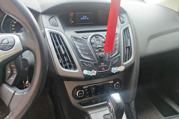 Used Ford Focus 2012 Sedan 1.6L Automatic Fashion Edition Audio And AC Panel