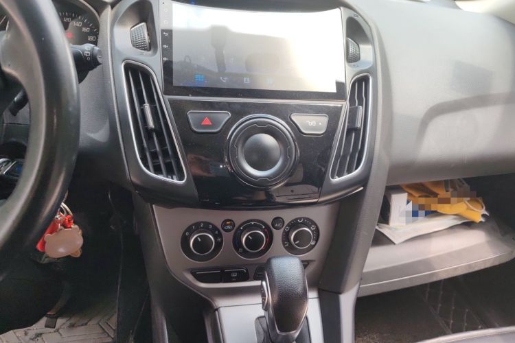 Used Ford Focus 2012 Hatchback 1.6L Automatic Comfort Model Audio And AC Panel