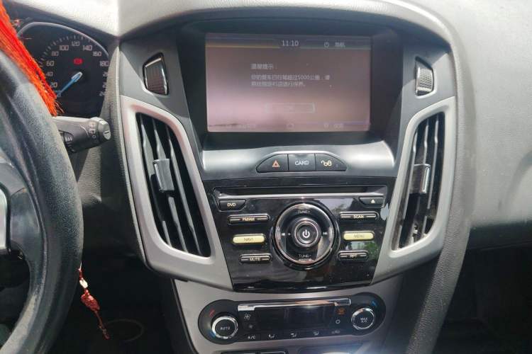 Used Ford Focus 2012 Hatchback 1.6L Automatic Fashion Edition Audio And AC Panel