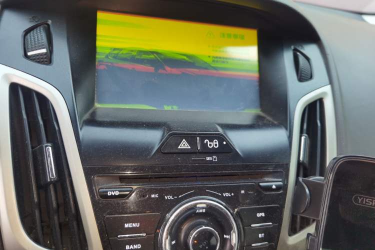 Used Ford Focus 2012 Sedan 1.6L Manual Comfort Model Audio And AC Panel