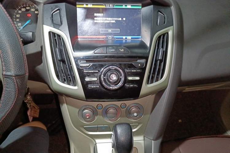 Used Ford Focus 2012 Sedan 1.6L Automatic Comfort Model Audio And AC Panel