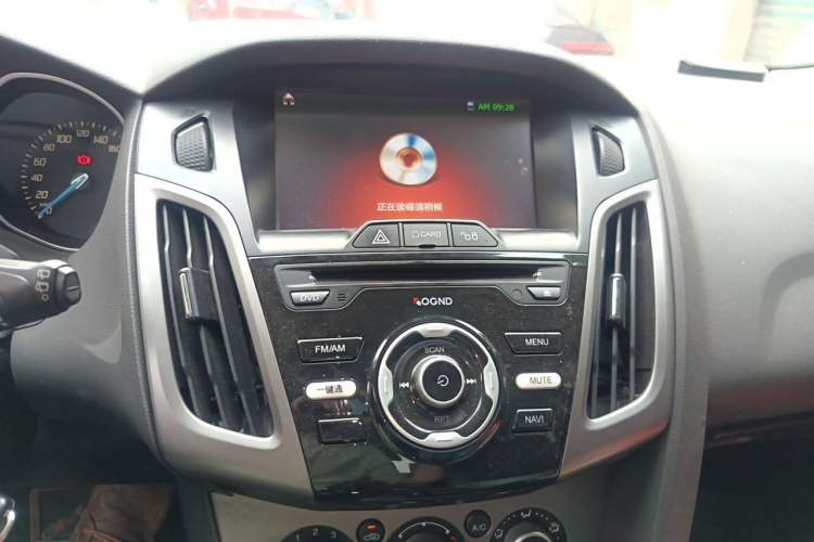 Used Ford Focus 2012 Hatchback 1.6L Automatic Comfort Model Audio And AC Panel