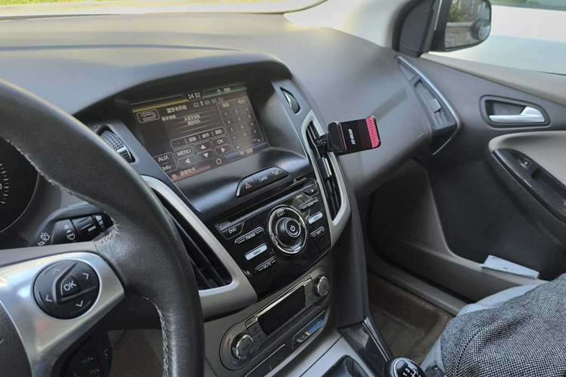 Used Ford Focus 2012 Sedan 1.6L Manual Fashion Edition Audio And AC Panel