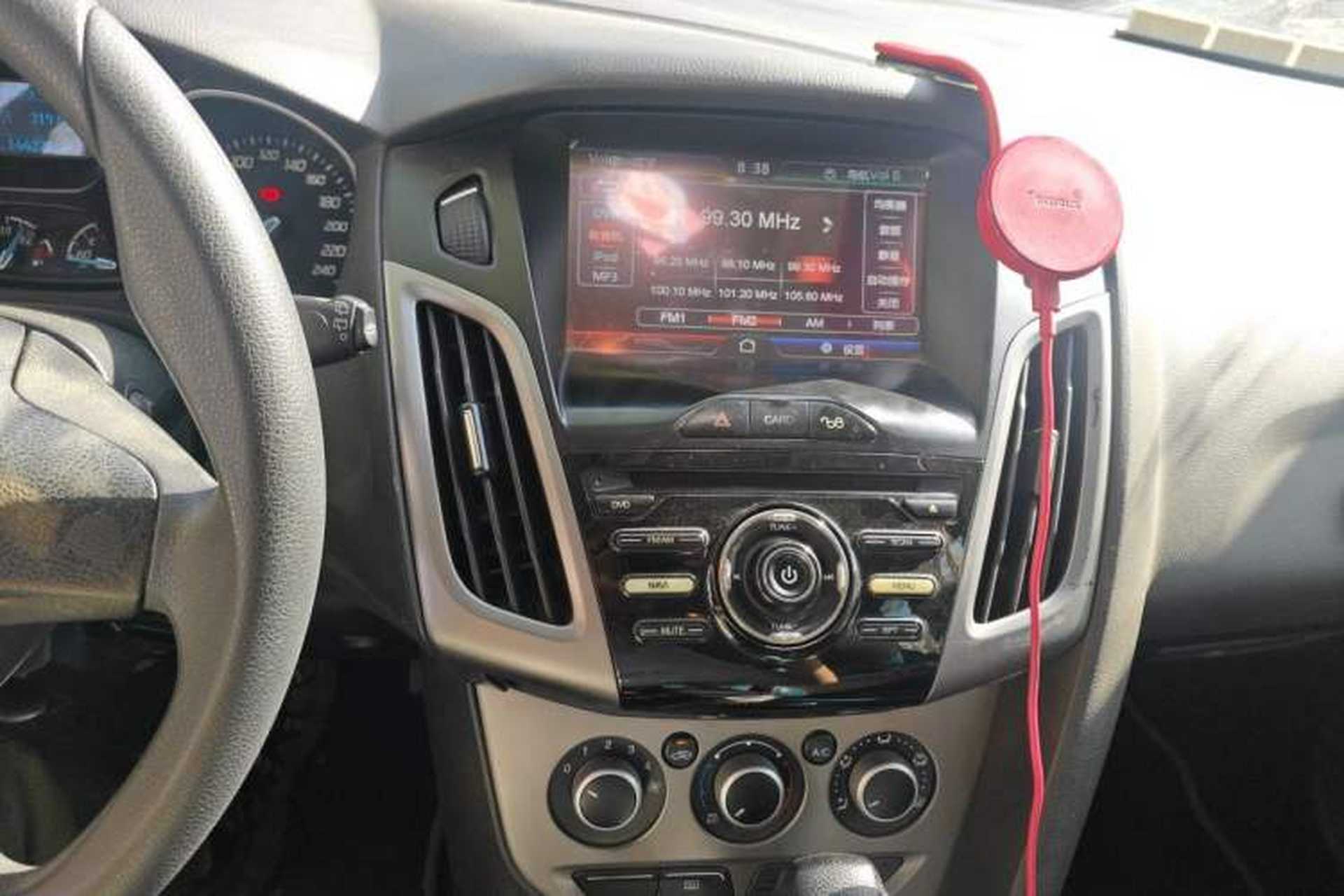 Used Ford Focus 2012 Hatchback 1.6L Automatic Comfort Model Audio And AC Panel