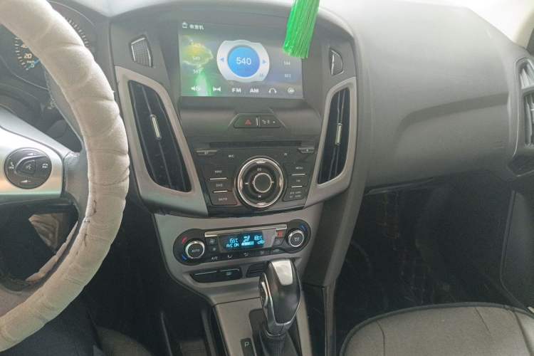 Used Ford Focus 2012 Sedan 1.6L Automatic Fashion Edition Audio And AC Panel