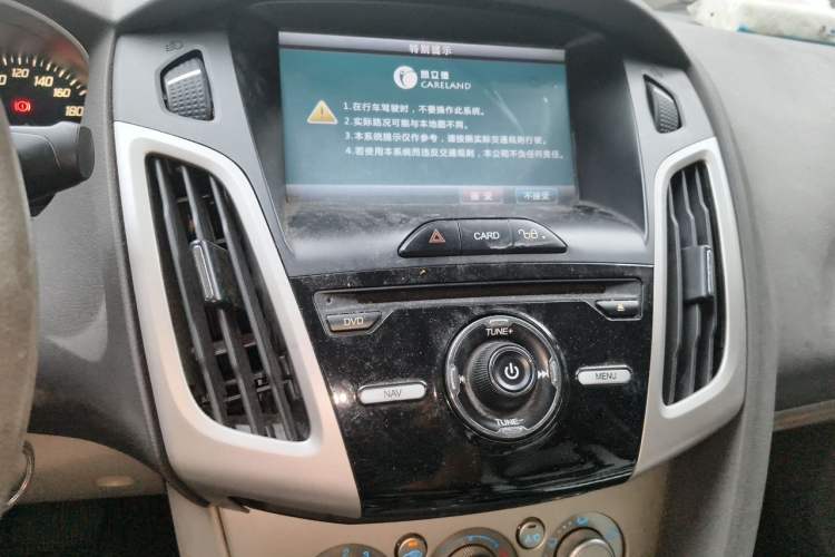Used Ford Focus 2012 Sedan 1.6L Automatic Comfort Model Audio And AC Panel