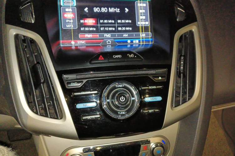 Used Ford Focus 2012 Sedan 1.6L Automatic Fashion Edition Audio And AC Panel