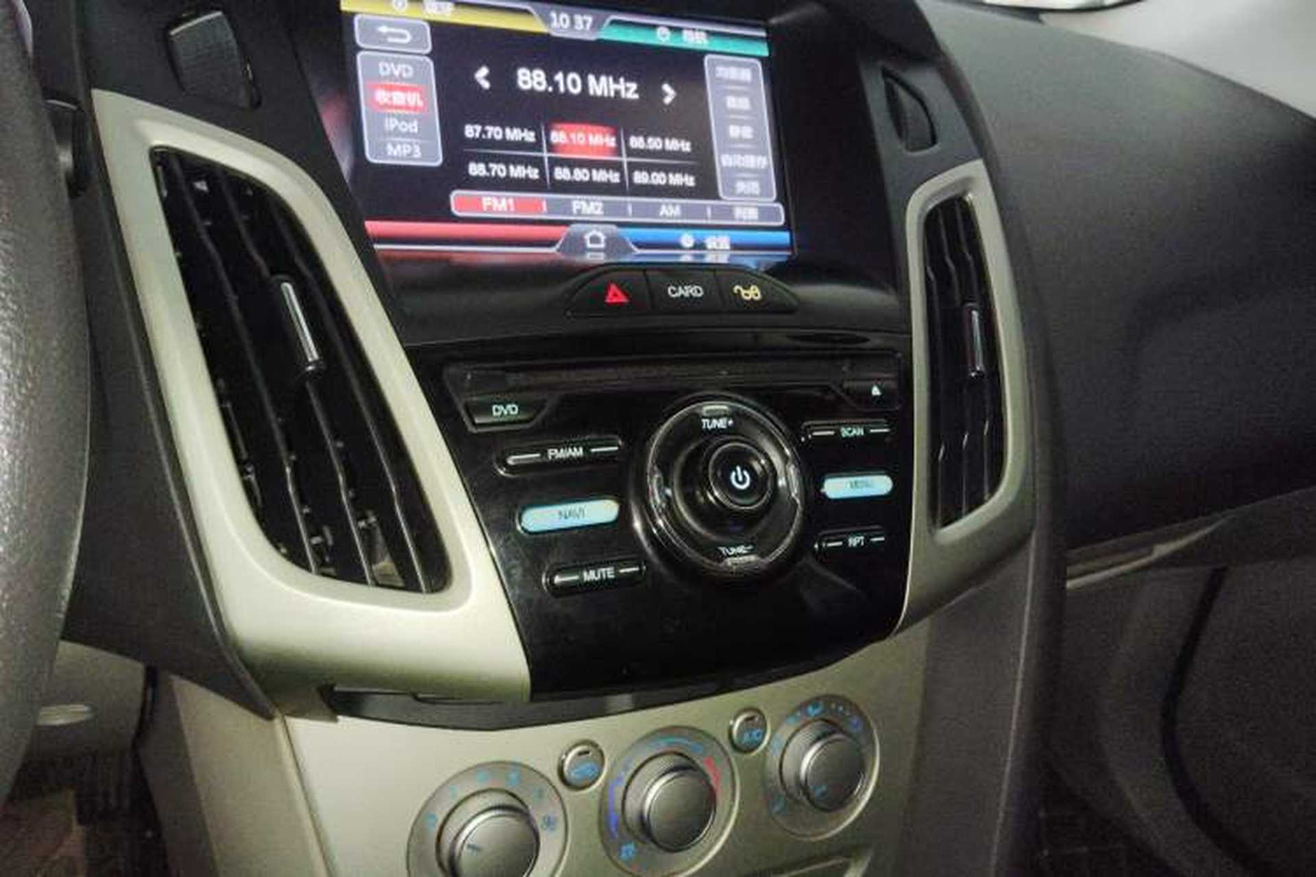 Used Ford Focus 2012 Sedan 1.6L Manual Comfort Model Audio And AC Panel