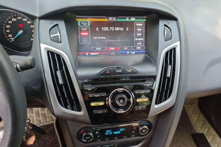Used Ford Focus 2012 Sedan 1.6L Manual Fashion Edition Audio And AC Panel