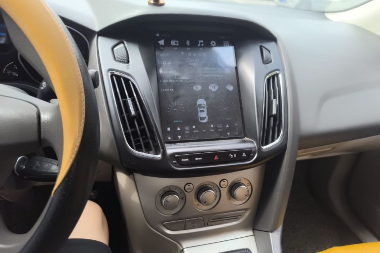 Used Ford Focus 2012 Sedan 1.6L Manual Comfort Model Audio And AC Panel