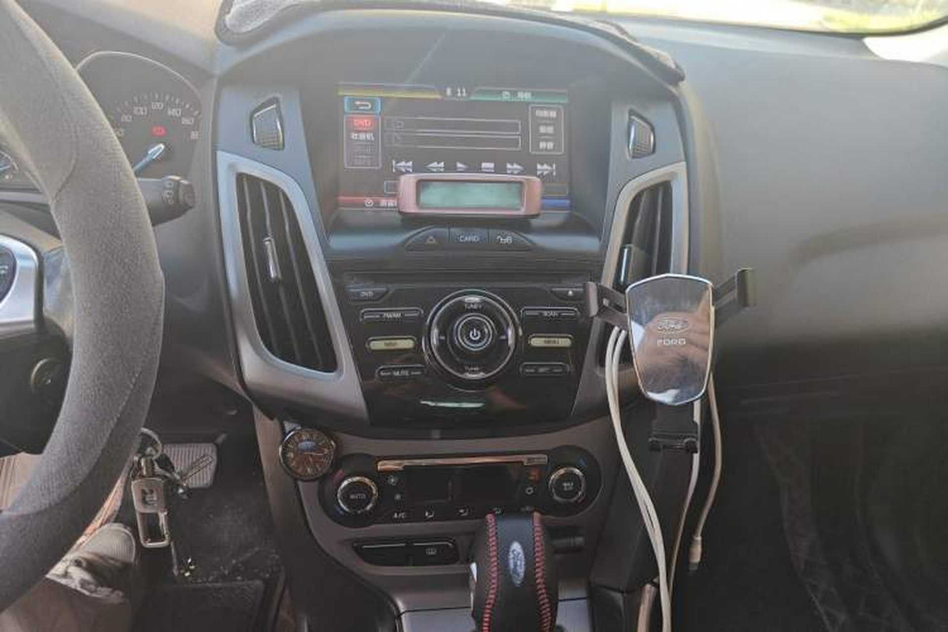Used Ford Focus 2012 Hatchback 1.6L Automatic Fashion Edition Audio And AC Panel