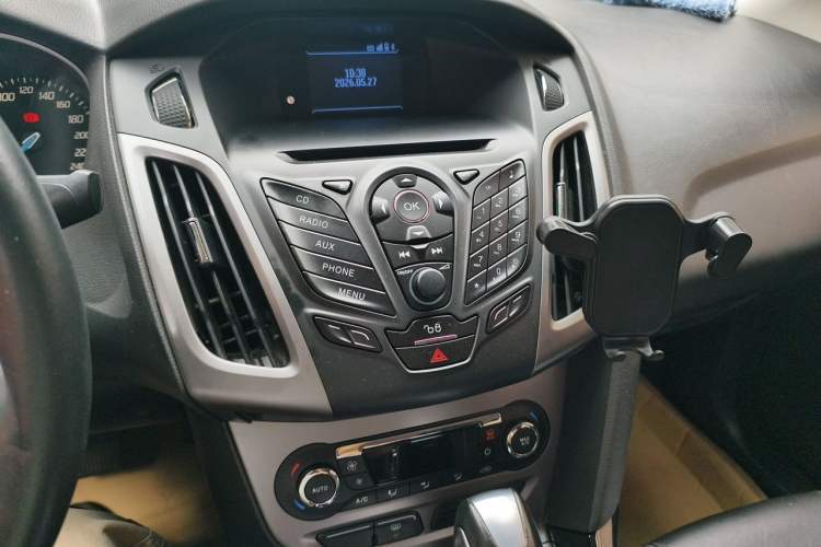 Used Ford Focus 2012 Sedan 1.6L Automatic Fashion Edition Audio And AC Panel