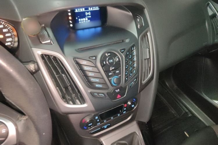 Used Ford Focus 2012 Hatchback 1.6L Manual Fashion Edition Audio And AC Panel